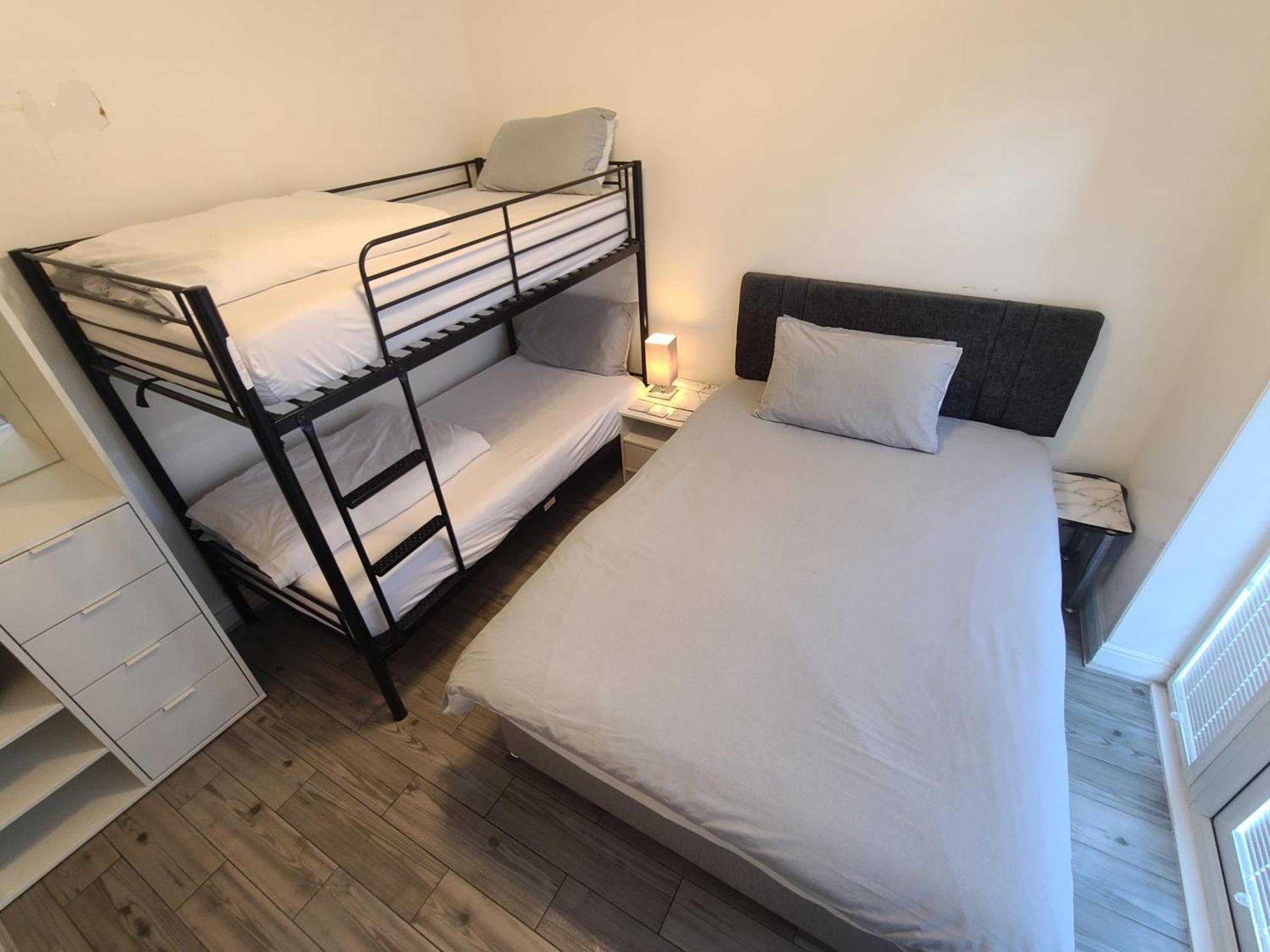 Gatwick Rooms-Travel Service-Airport Parking Ifield Eksteriør bilde