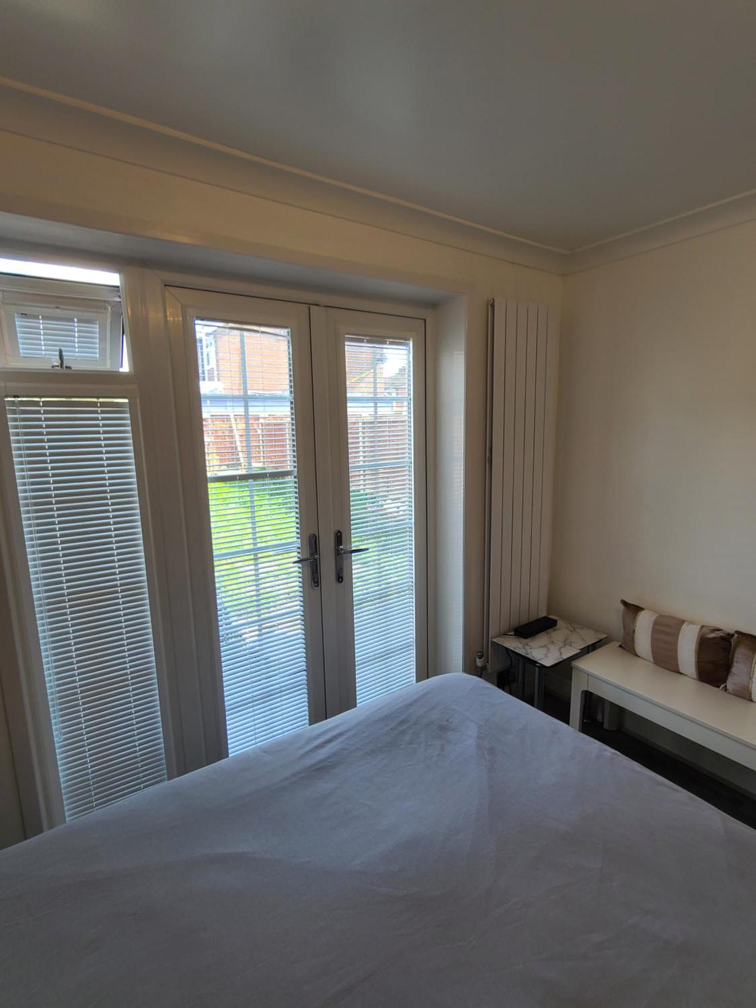 Gatwick Rooms-Travel Service-Airport Parking Ifield Eksteriør bilde