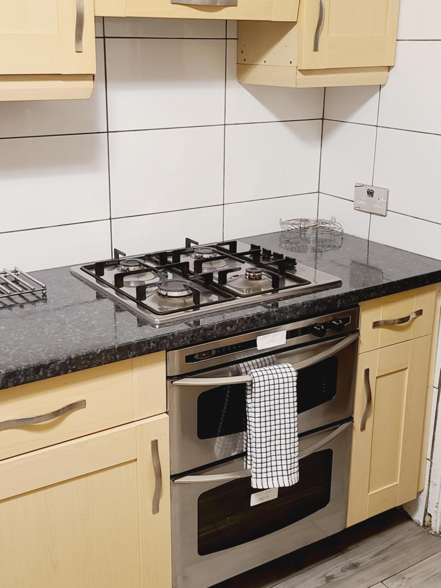 Gatwick Rooms-Travel Service-Airport Parking Ifield Eksteriør bilde
